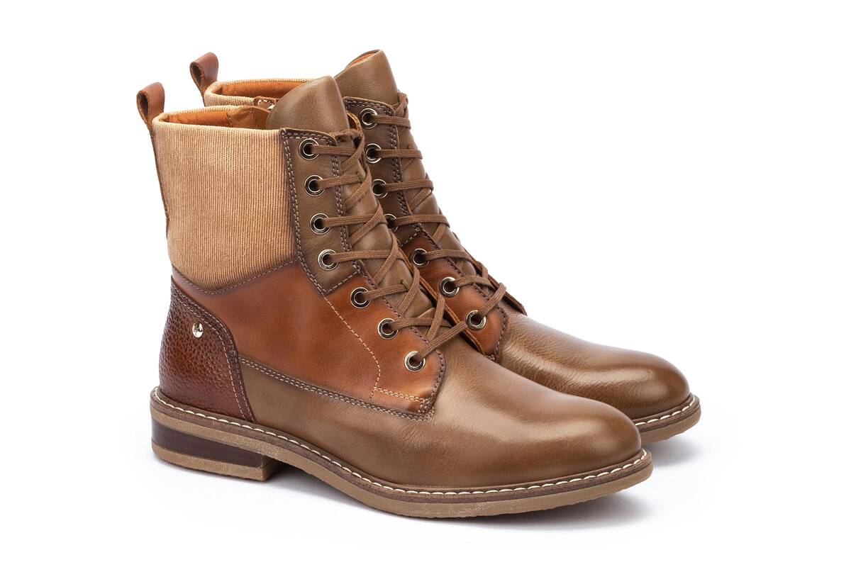 Damesveterlaars 'Aldaya' met rits - Groen olijfgroen - ChaplinshoesDameslaars met vetersluiting 'Aldaya' - Groen olijfPikolinos