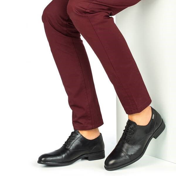 Scarpa stringata da uomo smart city 'Bristol' - Nero - ChaplinshoesScarpa stringata smart city da uomo "Bristol" - NeraPikolinos