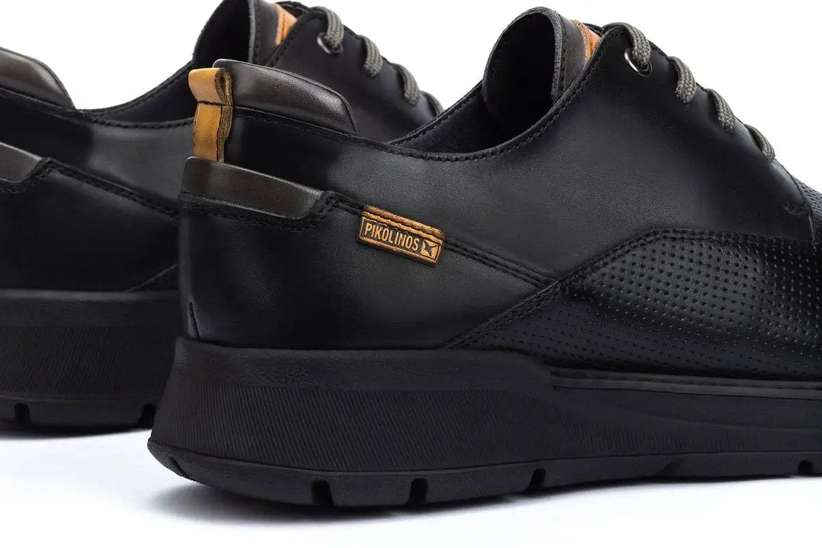 Veterschoen 'Busot' - Chaplinschoenen'Busot' veterschoenPikolinos