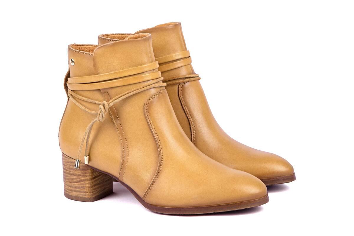 'Calafat' women's boot - brown Almond - Chaplinshoes'Calafat' women's boot - brown AlmondPikolinos