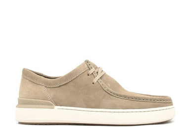 Herensneaker met veters 'Courtlite Seam' - beige - Chaplinshoes'Courtlite Seam' herensneaker met veters - beigeClarks