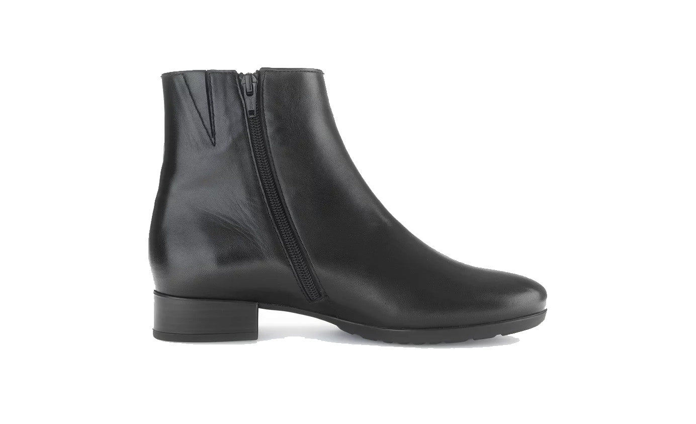 Damen-Stiefelette „72.719.57“ mit weiter Passform (H) – Schwarz