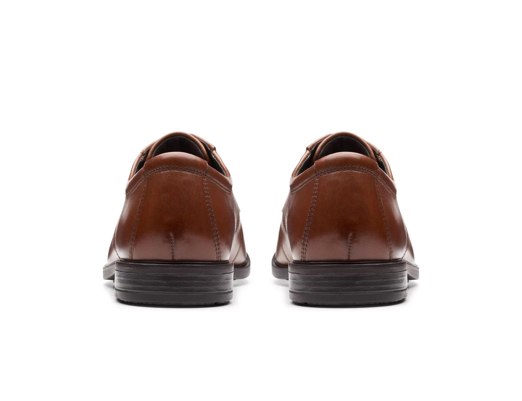 'Howard Walk' heren veterschoen - Bruin Wide Fit - Chaplinshoes'Howard Walk' heren veterschoen - Bruin Wide FitClarks