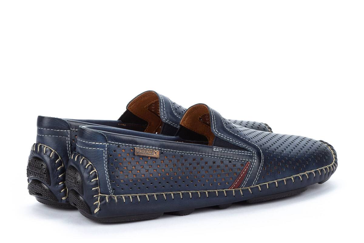 'Jerez' geperforeerde herenloafer - Blauw - Chaplinshoes'Jerez' geperforeerde herenloafer - BlauwPikolinos