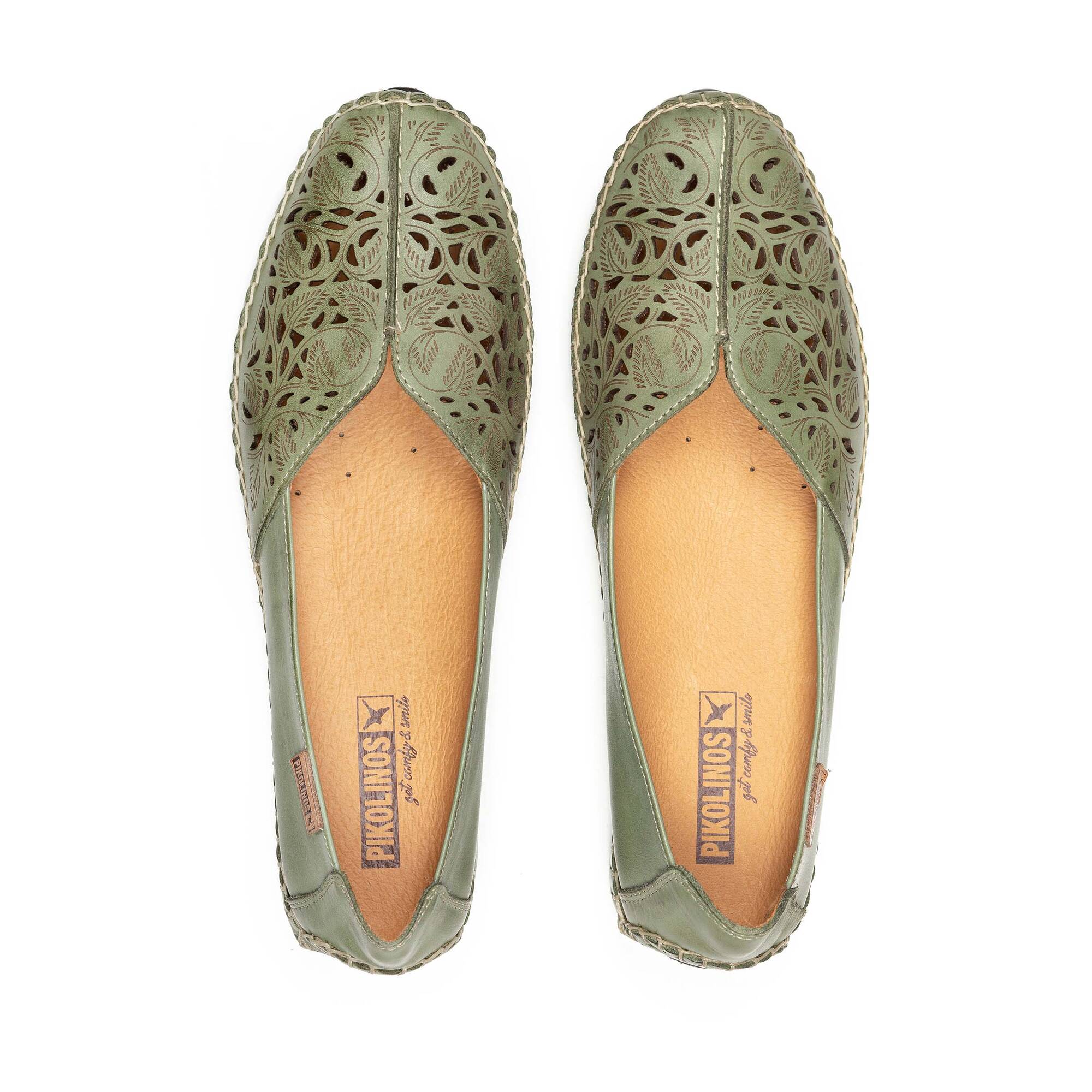 Geperforeerde damesloafer 'Jerez' - groen - ChaplinshoesGeperforeerde damesloafer 'Jerez' - groenPikolinos