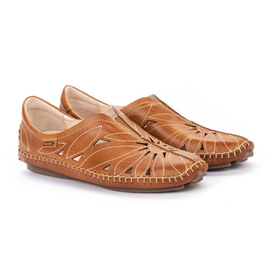 Geperforeerde zomerloafer voor dames 'Jerez' - bruin - ChaplinshoesGeperforeerde zomerloafer voor dames 'Jerez' - bruinPikolinos