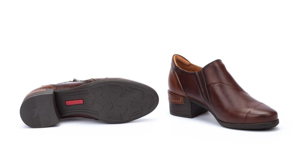 Damespump 'Malaga' - Donkerbruin - ChaplinshoesDamespump 'Malaga' - Donkerbruin Pikolinos