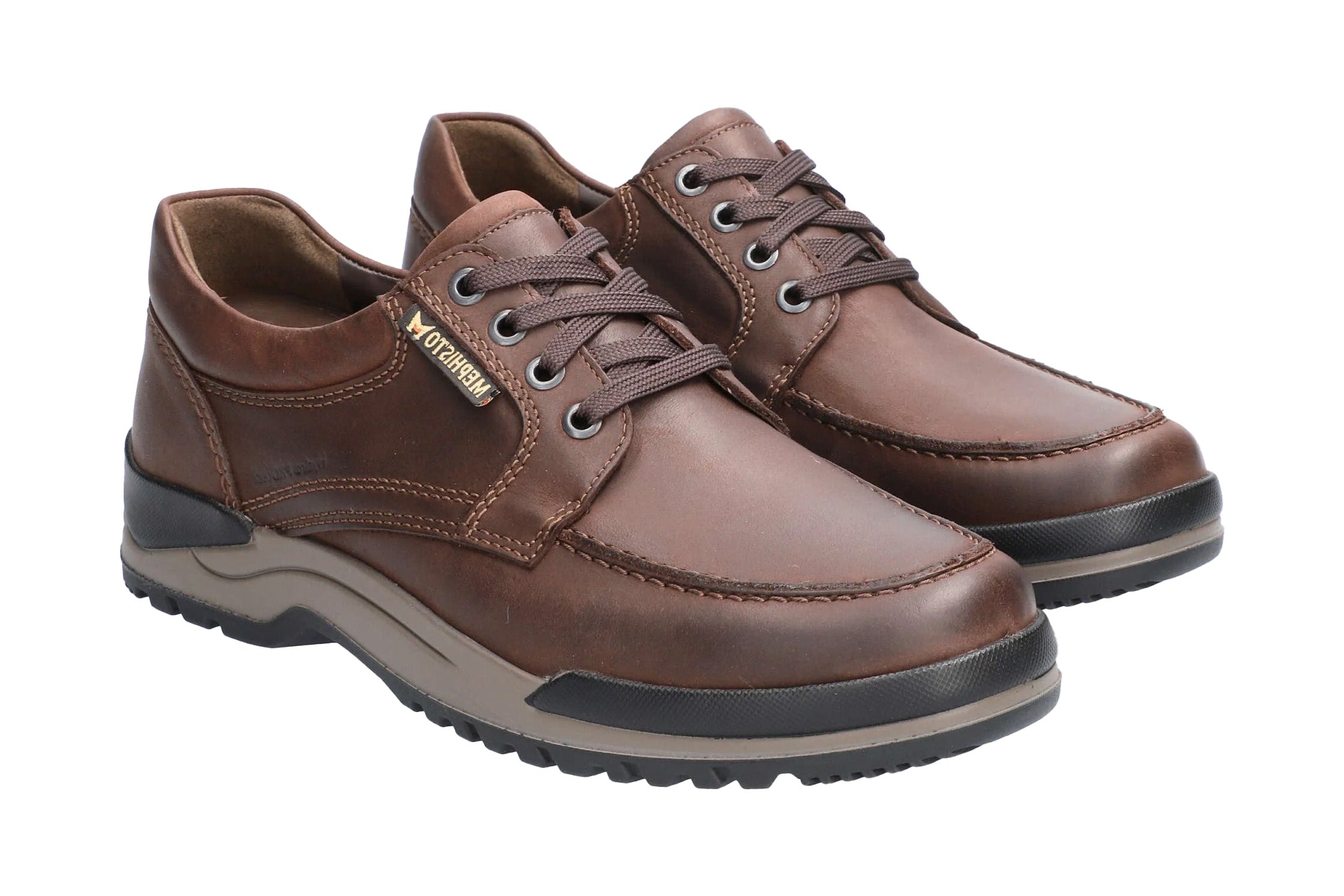 Sapato masculino com cadarço 'Charles' - marrom
