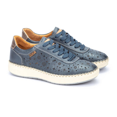 Geperforeerde damessneaker 'Mesina' - Blauw - ChaplinshoesGeperforeerde zomersneaker 'Mesina' voor dames - BluePikolinos