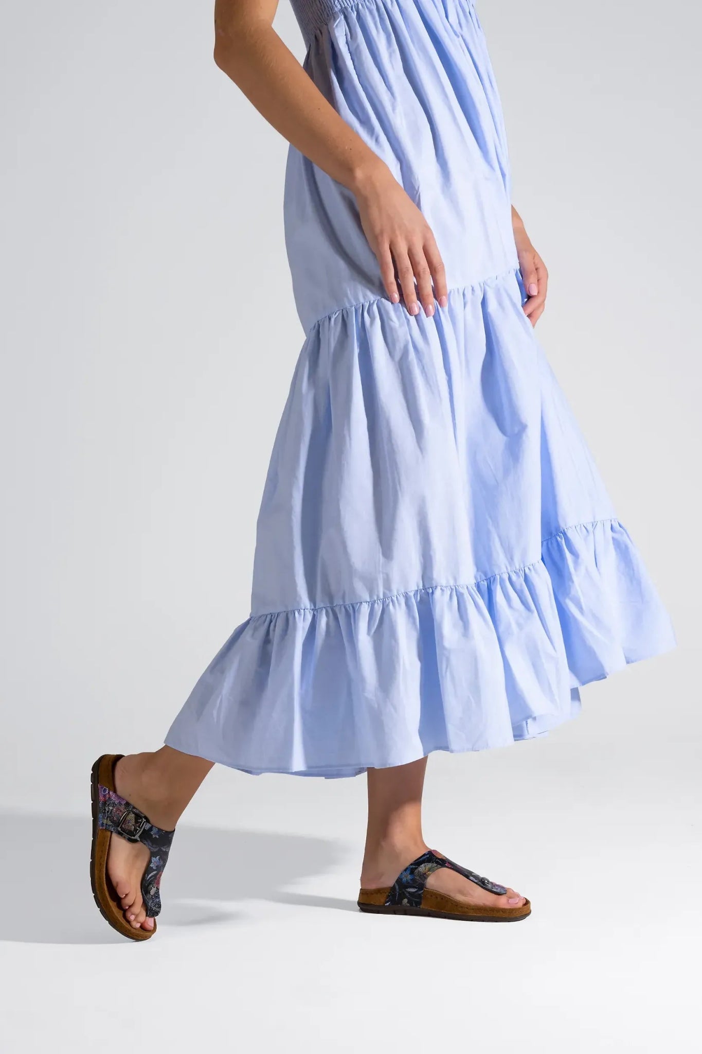 Damessandaal 'Rodigo' met schuifneus - veelkleurig - ChaplinshoesDamessandaal 'Rodigo' met schuifneus - veelkleurigRohde