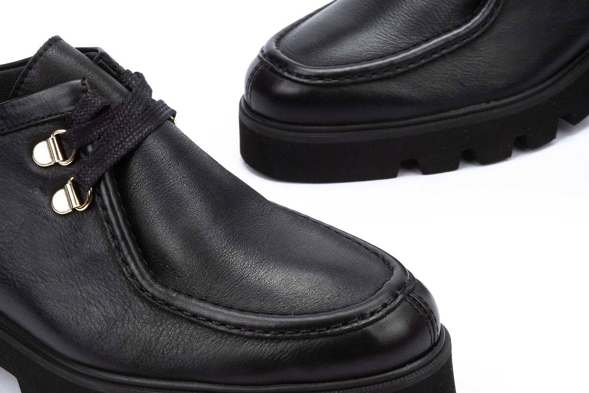 'Salamanca' women's lace - up shoe - Chaplinshoes'Salamanca' women's lace - up shoePikolinos