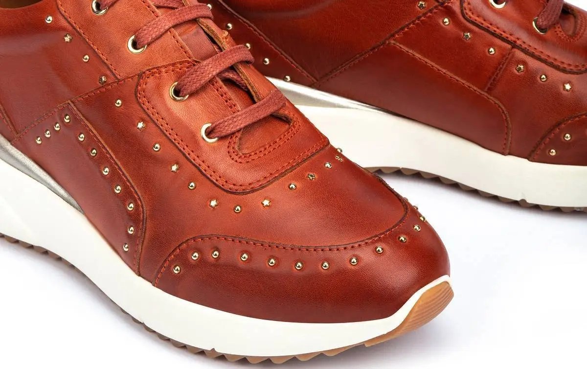 Damessneaker 'Sella' - Rood - Chaplinshoes'Sella' damessneaker - RoodPikolinos