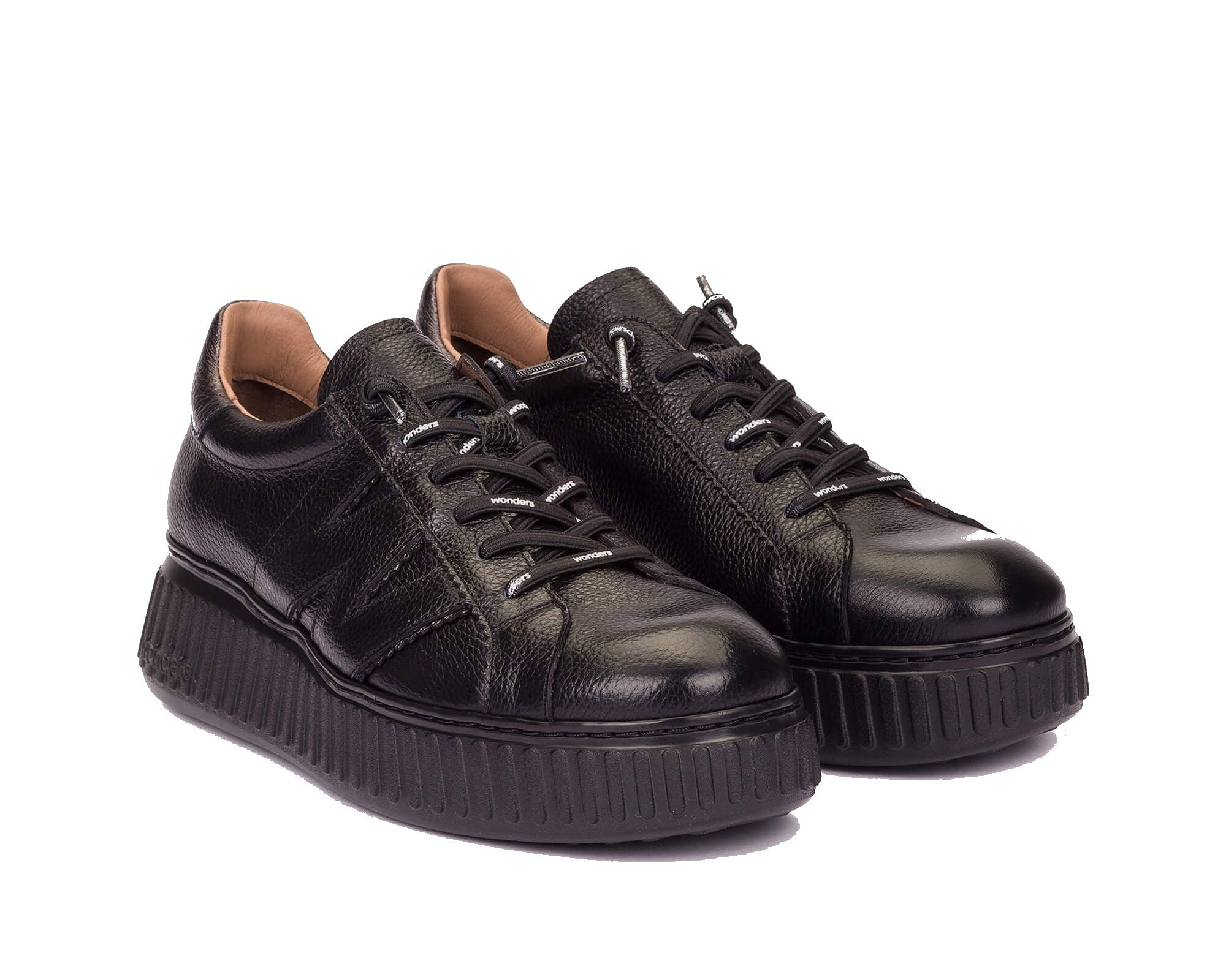 'Xfly 01' women's leather sneaker - black